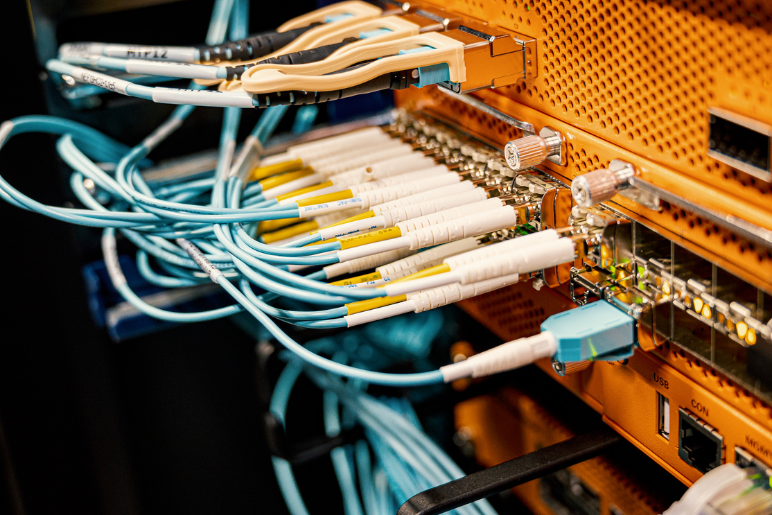 Structured cabling system with numerous network cables